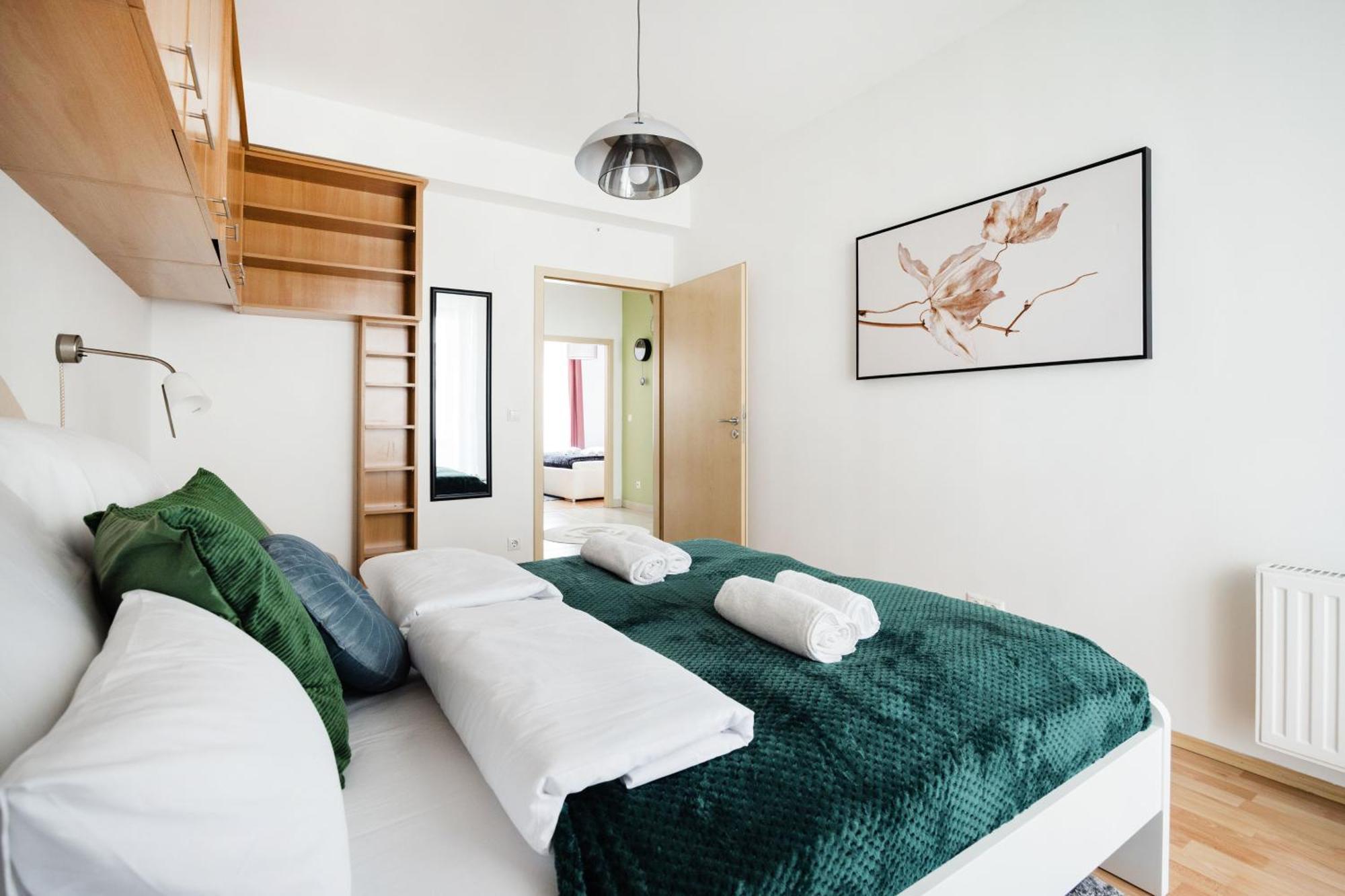 Modern Two-Bedroom Apartment With Free Parking Budapeşte Dış mekan fotoğraf
