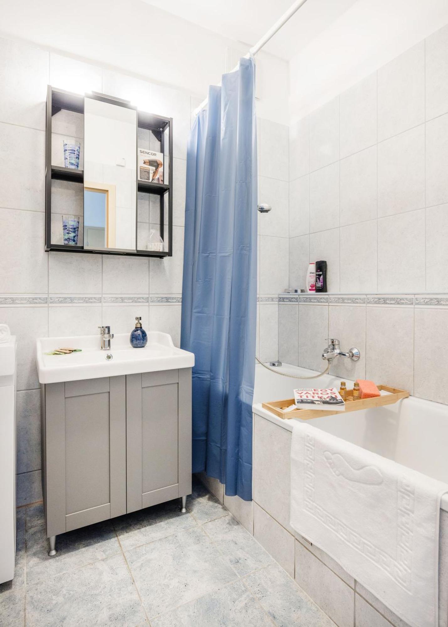 Modern Two-Bedroom Apartment With Free Parking Budapeşte Dış mekan fotoğraf