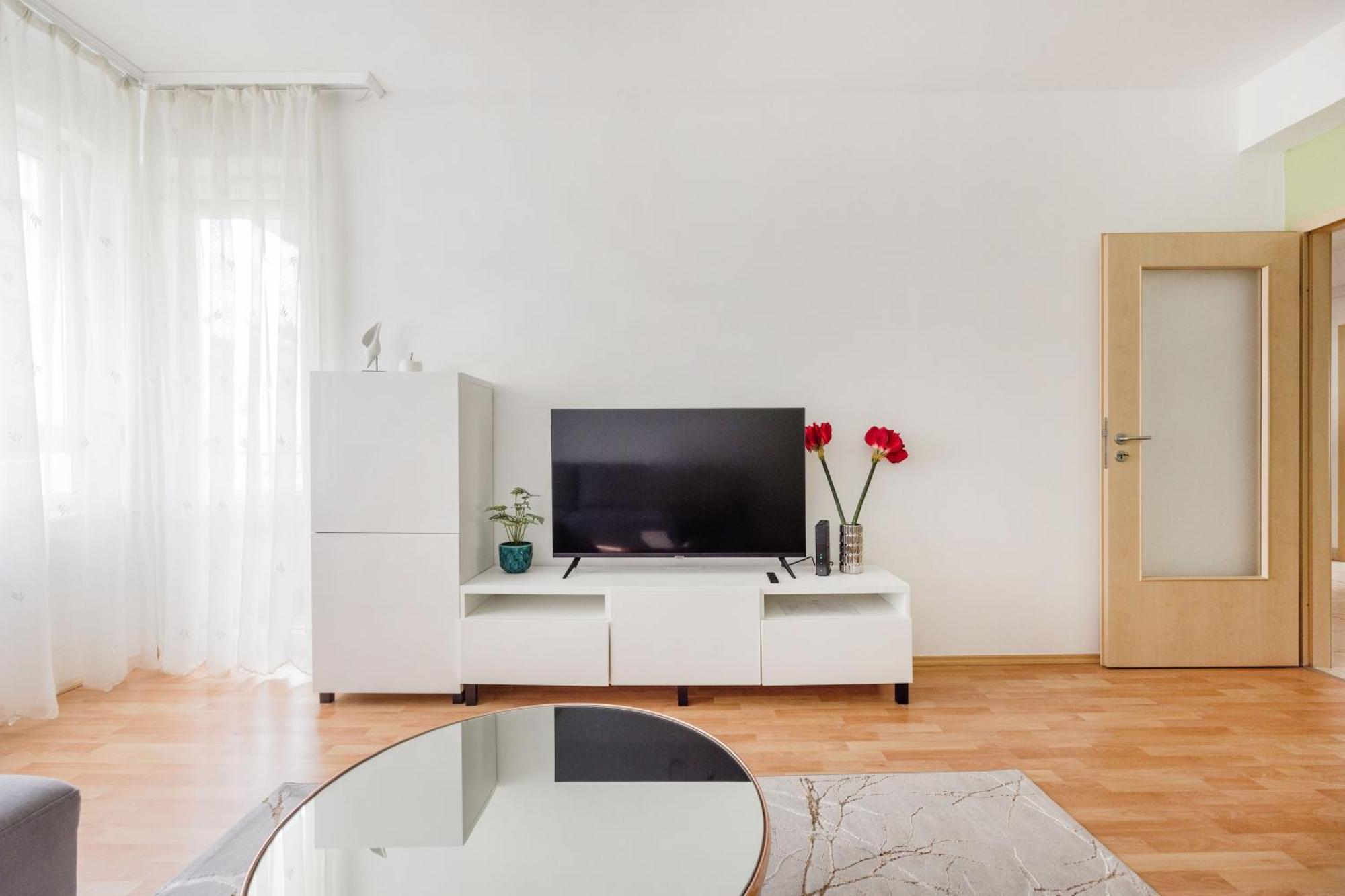 Modern Two-Bedroom Apartment With Free Parking Budapeşte Dış mekan fotoğraf