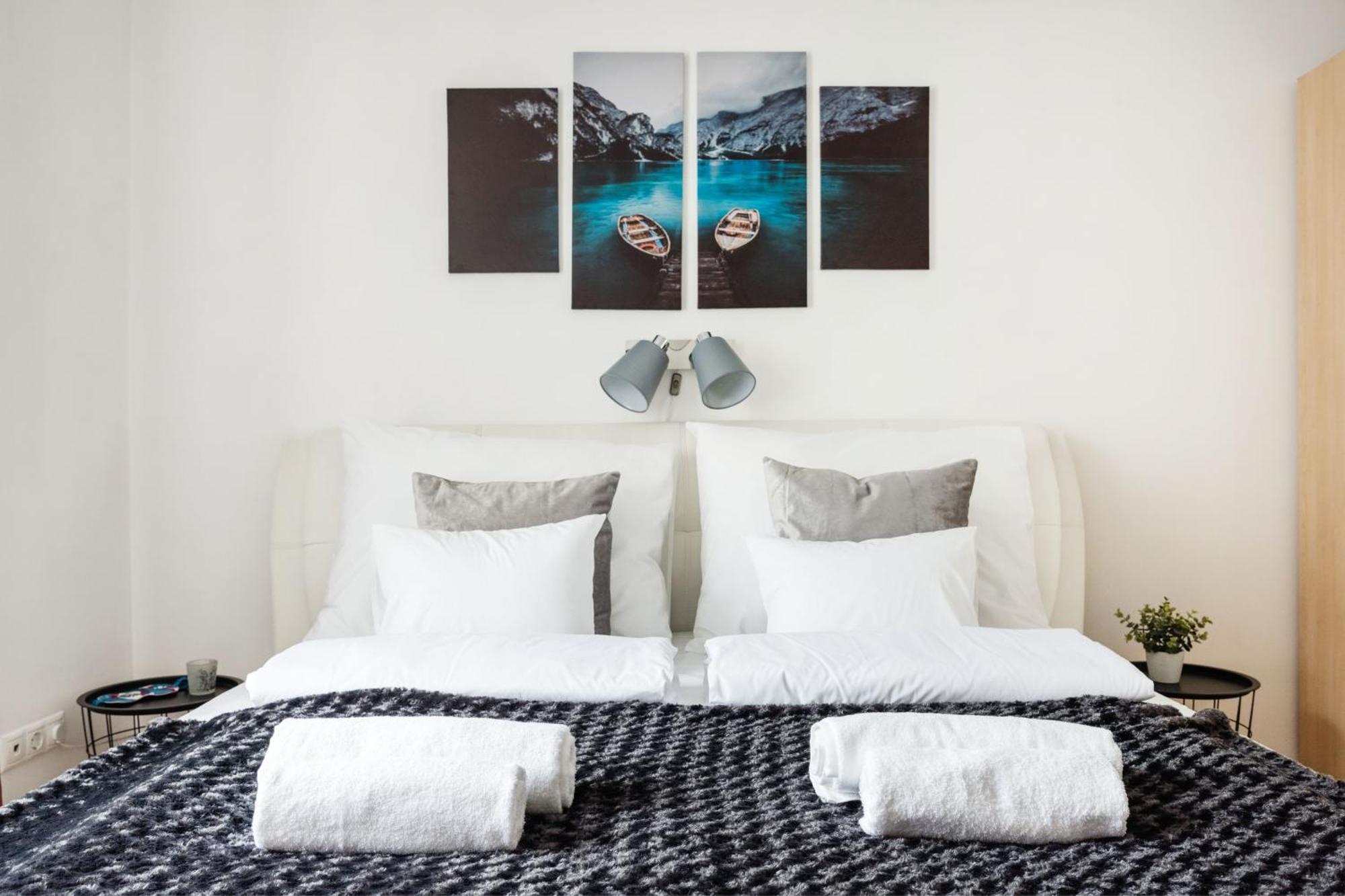 Modern Two-Bedroom Apartment With Free Parking Budapeşte Dış mekan fotoğraf